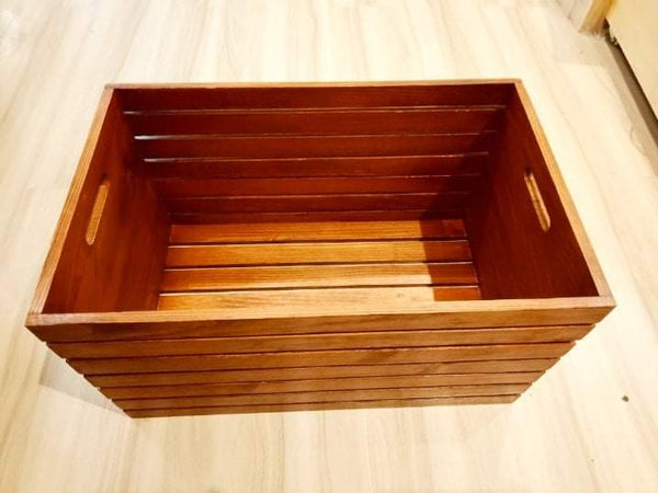 Brown wooden crate 21in x13in x12in